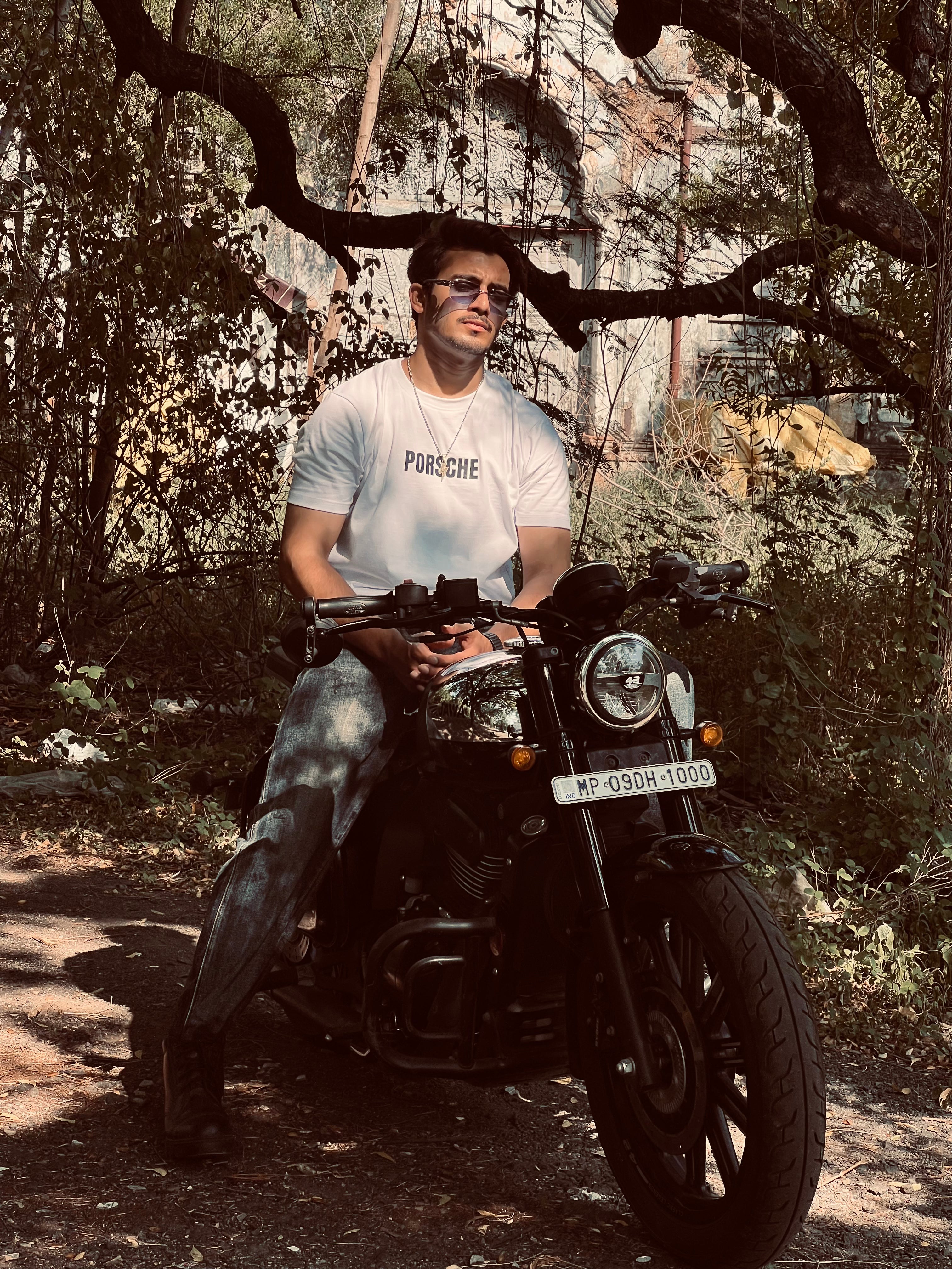 Driven by Speed – Porsche Tee Collection